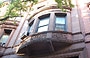 UPPER WEST SIDE. Un bow window, elemento caratteristico delle tradizionali case di New York