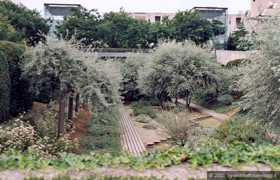 PARIGI - Parc André-Citroën di Jean-Paul Viguier, 1992 - Uno dei 