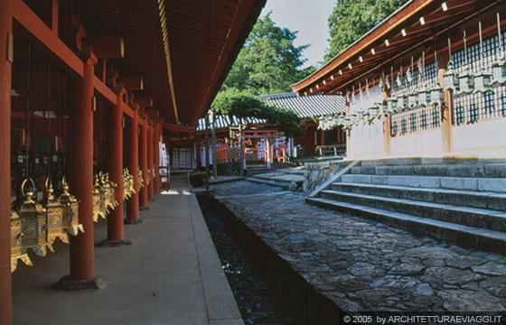 NARA - Santuario Kasuga Taisha - lanterne