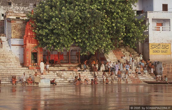 UTTAR PRADESH - Varanasi - Grandi fiumi e grandi civiltà