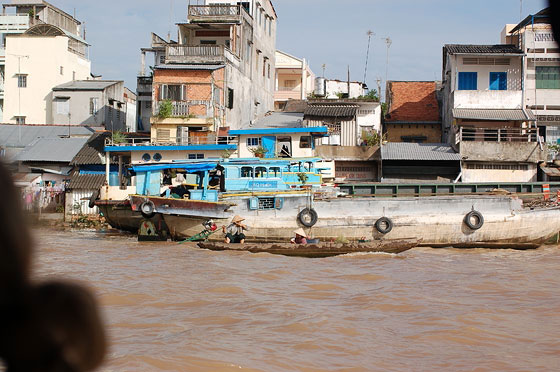 DELTA DEL MEKONG - Verso il mercato galleggiante di Cai Rang: osserviamo dalla barca Cantho