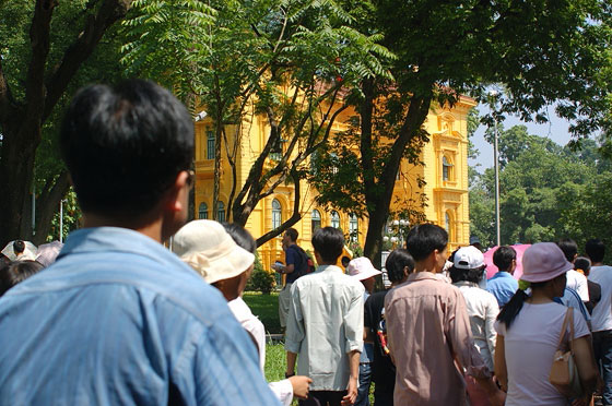 HANOI - Complesso del Mausoleo di Ho Chi Minh: Il Palazzo Presidenziale