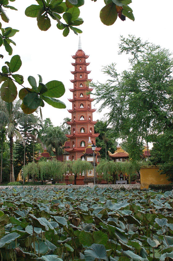 HANOI - Pagoda di Tran Quoc: Lotus Tower