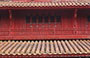 HUE'. Città Imperiale: particolare del piano primo del Padiglione Hien Lam con le ante laccate rosso