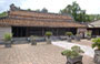 DINTORNI DI HUE'. Tomba di Tu Duc: Tempio Luong Khiem dietro il tempio Hoa Khiem