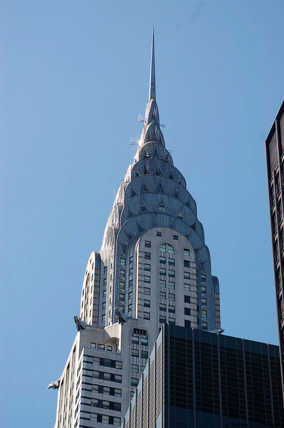 MIDTOWN MANHATTAN - I fregi del Chrysler Building riproducono i tappi dei radiatori delle vetture Chrysler