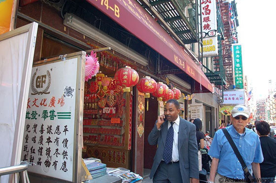 NEW YORK CITY - Lanterne rosse a Chinatown