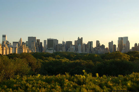 UPPER EAST SIDE - Vista su Central Park dal roof garden, su cui durante i fine settimana estivi apre un wine bar