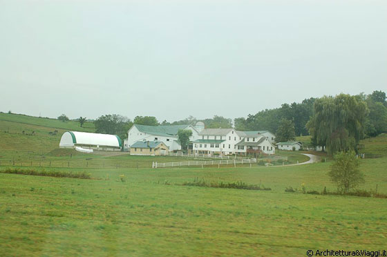 ILLINOIS - Grandi fattorie nelle verdi campagne dell'Ohio