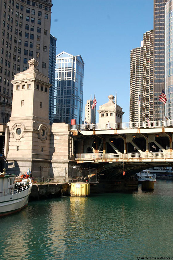CHICAGO - Architectural River Cruise: ha inizio la nostra 