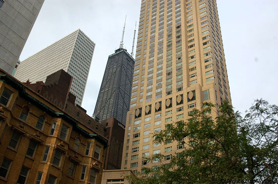 CHICAGO - In primo piano Park Tower e più indietro il John Hancock Center
