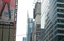 MIDTOWN MANHATTAN. Verso Times Square: si riconosce il profilo della torre 1540 Broadway - arch. Skidmore, Owings & Merrill, 1990