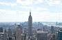 TOP OF THE ROCK. Guardando verso Lower Manhattan, l'Empire State Building domina il profilo della città