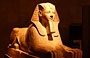UPPER EAST SIDE. Sezione egizia del MET - Sfinge di Hatshepsut, Nuovo Regno, Dinastia 18, regno di Hatshepsut, ca. 1473-1458 a.C. - Granito rosso, con tracce di vernice blu e giallo