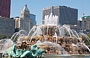 GRANT PARK. Buckingham Fountain e sullo sfondo i grattacieli di S Michigan Avenue