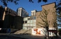 CHICAGO. L'esterno in alluminio e pietra calcarea del Museum of Contemporary Art dal lato di N Mies van der Rohe Way