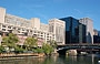 CHICAGO RIVER. Il giro in barca Architecture River Cruise è un modo comodo e veloce per conoscere la città e le architetture che si affacciano sul fiume