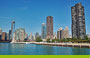 CHICAGO RIVER. La prima torre a destra è Lake Point Tower e l'alta torre seguente è North Pier Apartment Tower