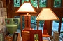 OAK PARK. Lo shop della casa-studio di Frank Lloyd Wright: lampade di design wrightiano