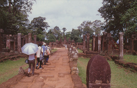 ANGKOR  - Banteay Srei - Tempio situato a circa 32 km da Siem Reap 