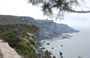 BONIFACIO. Al di là delle Bocche di Bonifacio si staglia il profilo della Sardegna, distante solo 12 km