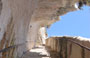 BONIFACIO. L'Escalier du Roi d'Aragon scende al mare con 187 ripidi gradini tagliati nella falesia 