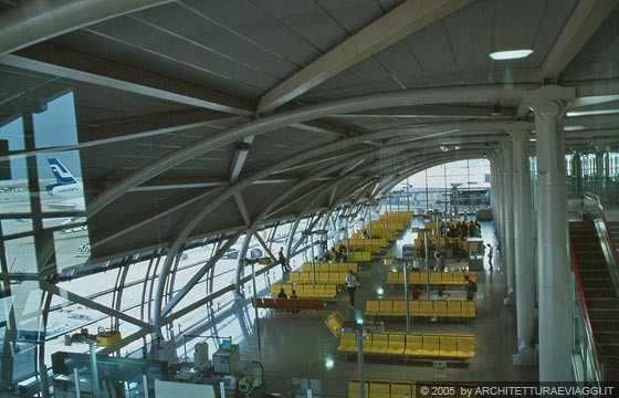 OSAKA - Kansai International Airport Terminal - Renzo Piano Building Workshop, architects
