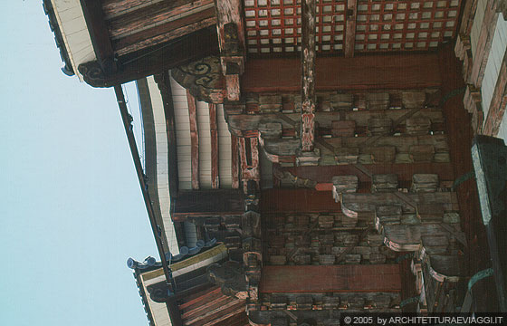 NARA - Daibutsu-den hall: struttura in legno