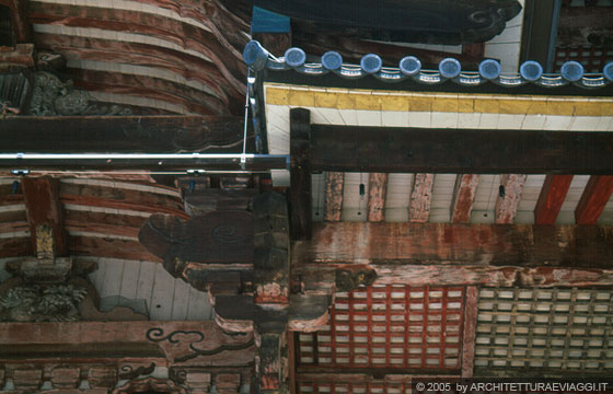 NARA - Todai-ji: dettaglio del tetto 