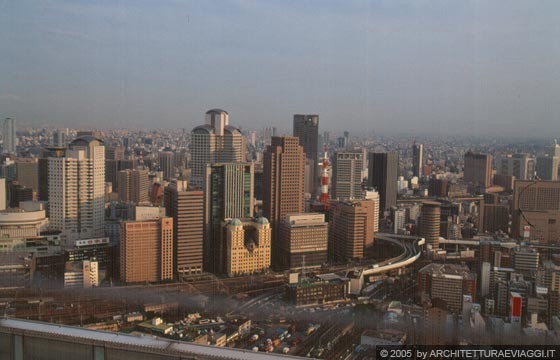 OSAKA  - UMEDA SKY BUILDING - vista a 360° sui grattacieli di Osaka 