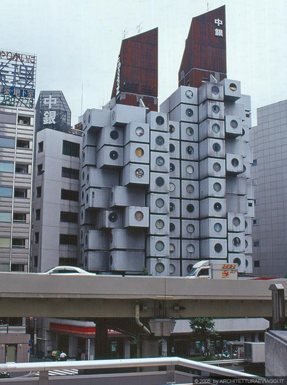 TOKYO GINZA - Nagakin Capsule Tower Building - Kisho Kurokawa, 1972 - Ginza, Chuo-ku
