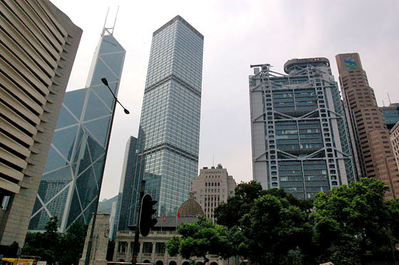 CENTRAL DISTRICT - Feng Shui: il caso di due banche (Hong Kong Bank e Bank of China)