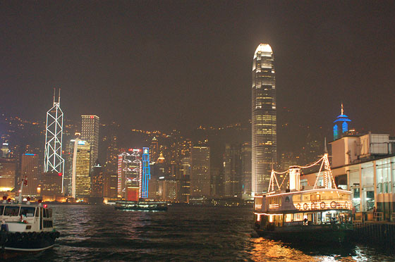 HONG KONG BY NIGHT - Il programma di illuminazione Symphony of Lights 