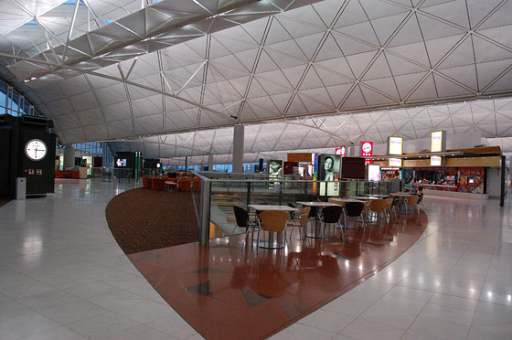HONG KONG INTERNATIONAL AIRPORT - L'aeroporto più costoso al mondo