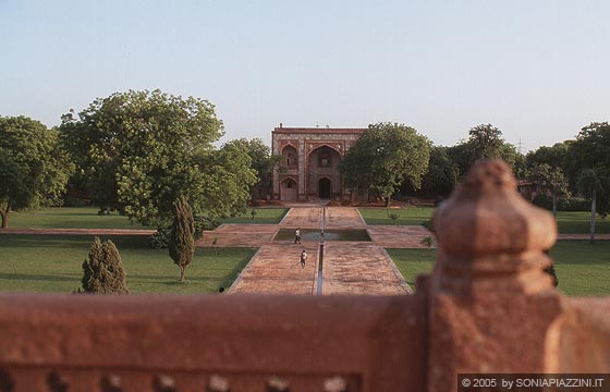 DELHI - Un giorno a Delhi - Tomba di Humayun: i giardini