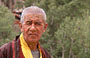 LADAKH - HIMALAYA. Un monaco buddhista del Gompa Hemis accetta di farsi fotografare