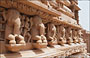 KHAJURAHO. Lakshmana Temple: la splendida fascia di grande effetto plastico con altorilievi di elefanti