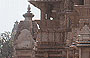 KHAJURAHO. L'alta scalinata con portico di accesso al Vishvanath Temple