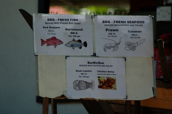 ISOLE PERHENTIAN - Molti resort offrono barbecue a base di pesce