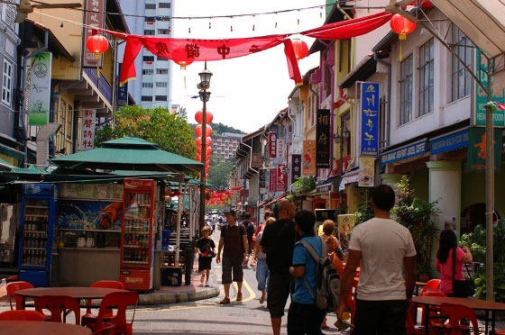 SINGAPORE - L'animato mercato di Chinatown