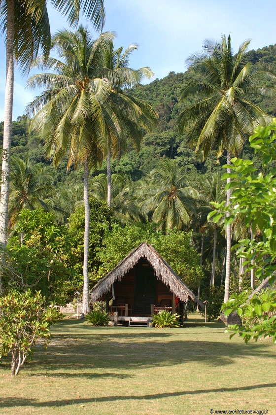 PULAU BESAR - Il nostro bungalow tra alte palme al Mirage Island Resort