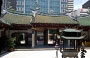 TELOK AYER STREET . Il Thian Hock Keng Temple si sviluppa intorno al grande patio di ingresso