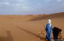 ERG CHEBBI. La spedizione guidata dal berbero - dune di color oro