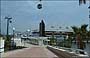 SIVIGLIA. EXPO'92 - Passeggiando sul Viale delle Scoperte ai lati del Canale delle Scoperte - è visibile il retro dell'Auditorium
