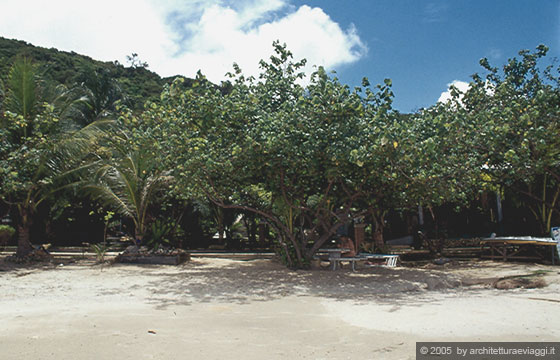 KO SAMET  - L'incantevole e quieta spiaggia di Ao Phrao