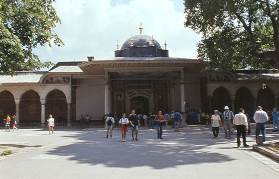ISTANBUL - Topkapi - Bab-i-Saadet
