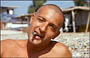 COSTA DELLA IONIA. Francesco fuma come un turco sulla spiaggia del parco nazionale di Samsun Dagi (Dilek Milli Parki)
