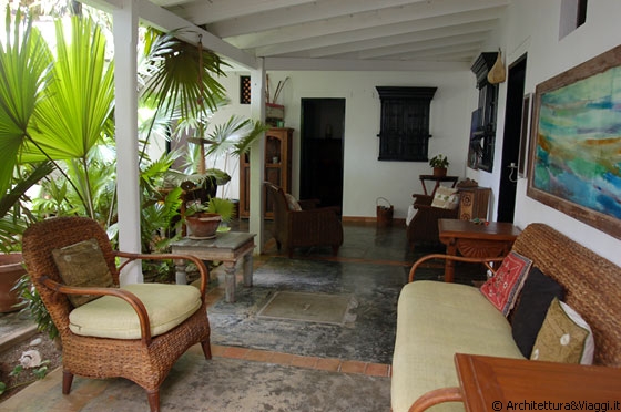 GRAN ROQUE - La Posada Acuarela è realizzata in stile mediterraneo tra patii, portici e piante