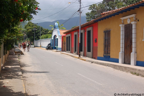 PUERTO COLOMBIA - Un villaggio coloniale a due passi dal Mar dei Caraibi
