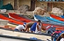 PUERTO COLOMBIA. Lavoro al porticciolo - giovani trasportano mattoni